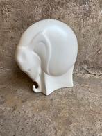 Olifant beeldje van wit porselein , jaren 70, Ophalen of Verzenden, Huis en Inrichting