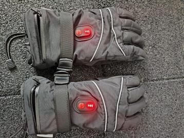 Elektrische handschoenen  beschikbaar voor biedingen