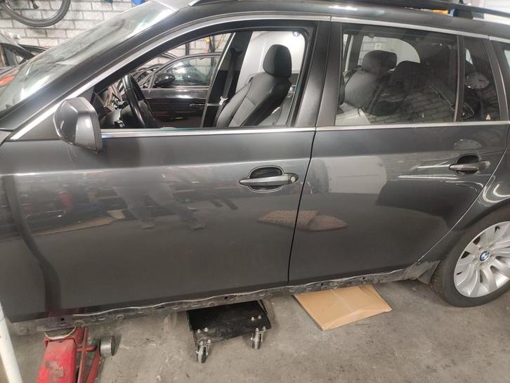 Deur portier motorkap spiegel platingrau E61 LCI E60 a68, Auto-onderdelen, Carrosserie en Plaatwerk, Motorkap, BMW, Voor, Links