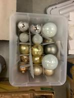 Kerstballen met box, Ophalen, Zo goed als nieuw