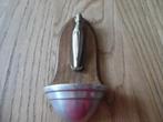 Wijwatervaatje met Maria hout met metaal 18 cm H 9 cm br, Ophalen of Verzenden