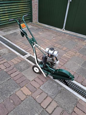 Vintage sabo Roberine kanten snijder beschikbaar voor biedingen