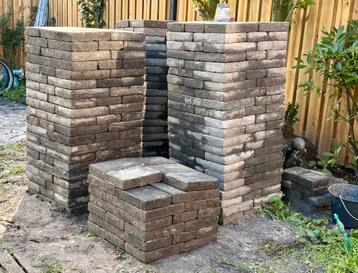 Tuin- / terrasstenen 30x20x6 cm / klinkers 28m2 beschikbaar voor biedingen