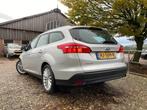 Ford Focus Wagon 1.0 Titanium Edition | Cruise + Clima nu, Auto's, Gebruikt, Origineel Nederlands, Handgeschakeld, 1216 kg