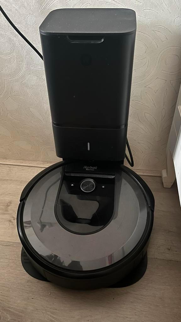 Roomba i7+ Robotstofzuiger met Clean Base, Witgoed en Apparatuur, Stofzuigers, Gebruikt, Robotstofzuiger, Ophalen of Verzenden