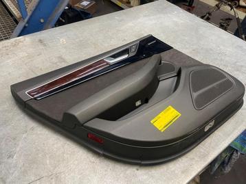 Portierbekleding 4Deurs rechts-achter van een Audi A8 beschikbaar voor biedingen