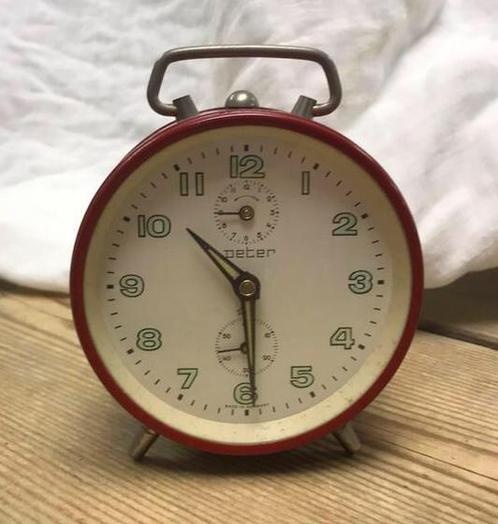 Vintage rode wekker, Antiek en Kunst, Curiosa en Brocante, Ophalen of Verzenden