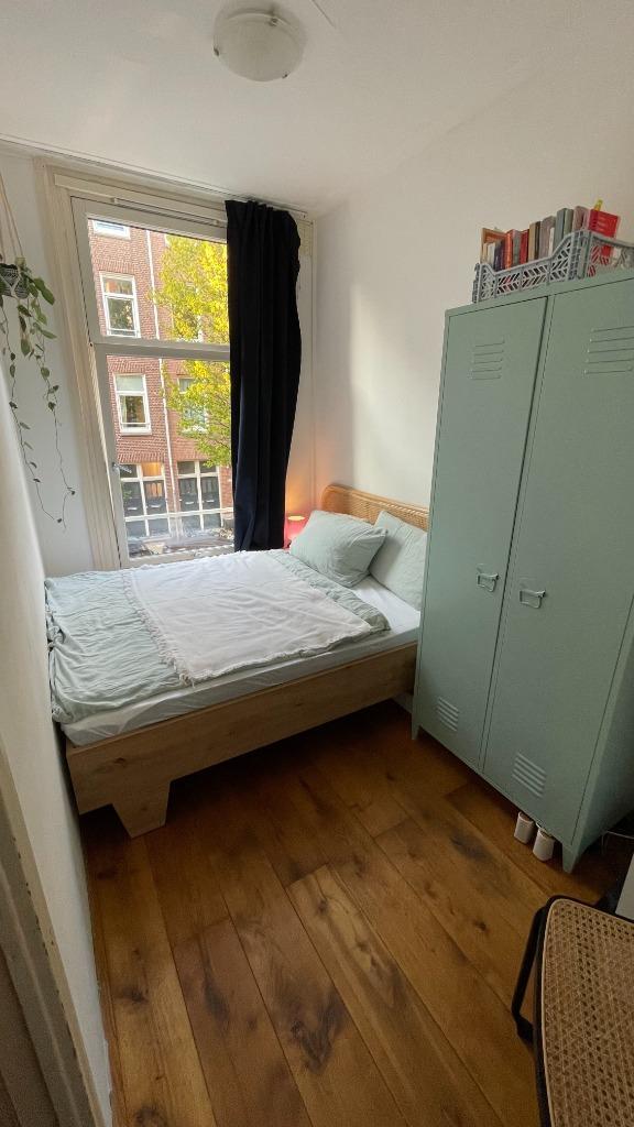 Bed and headboard, Huis en Inrichting, Slaapkamer | Bedden, Zo goed als nieuw, Eenpersoons, 140 cm, 190 cm of minder, Hout, Bruin