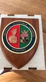 Wapenschild generaal Winkelmankazerne Nunspeet, Ophalen of Verzenden, Landmacht, Nederland, Embleem of Badge