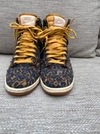 NIKE dames sneaker met sleehak (mt 36) zgan, Kleding | Dames, Schoenen, Ophalen, Overige kleuren, Nike, Sneakers of Gympen