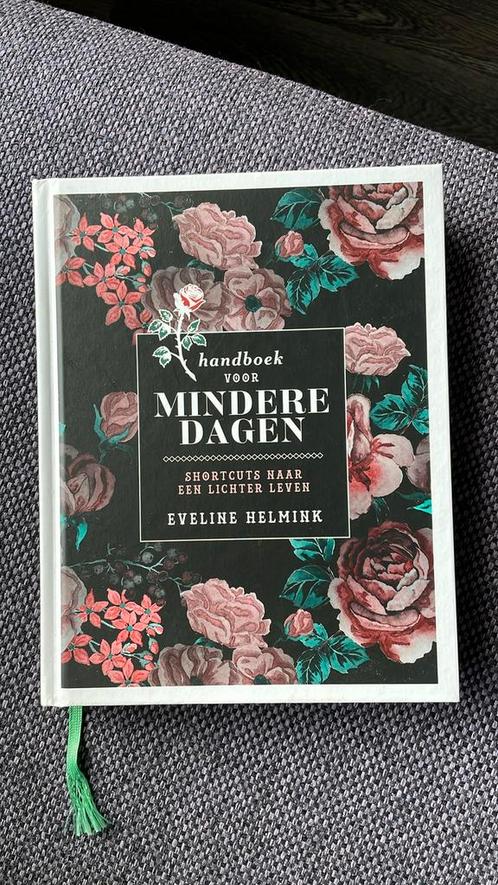 Eveline Helmink - Handboek voor mindere dagen, Boeken, Psychologie, Zo goed als nieuw, Ophalen of Verzenden