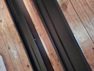 2 schilderij foto planken zwart beschikbaar voor biedingen