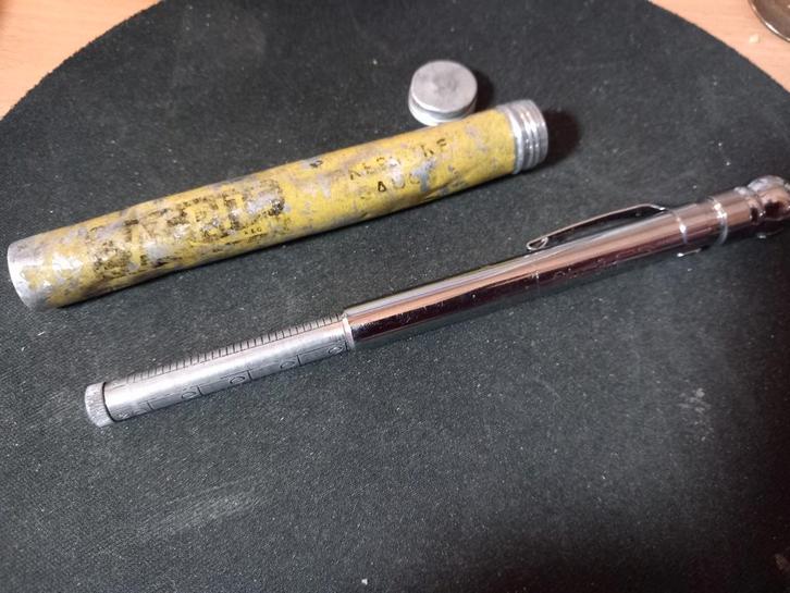 Vintage Bandenspanningsmeter, Antiek en Kunst, Antiek | Gereedschap en Instrumenten, Ophalen of Verzenden