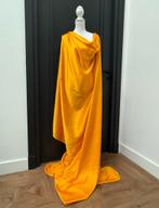 Goudgeel Jacquard geweven zijde textiel stof 3.10 x 1.42 m, Hobby en Vrije tijd, Stoffen en Lappen, 120 cm of meer, Geel, Ophalen of Verzenden