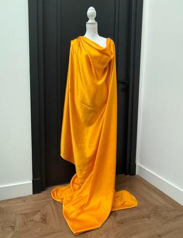 Goudgeel Jacquard geweven zijde textiel stof 3.10 x 1.42 m beschikbaar voor biedingen