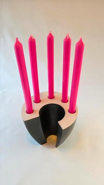 Unieke kandelaar vaas ontworpen door  bob van schie beschikbaar voor biedingen