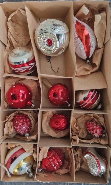 mooi lotje van 12 rode oude kerstballen~schoentje~ beschikbaar voor biedingen