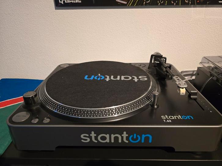 STANTON T-62 draaitafel., Muziek en Instrumenten, Dj-sets en Draaitafels, Zo goed als nieuw, Overige merken, Ophalen of Verzenden