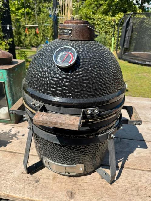Gebruikte maar nette Black Bastard compact, Tuin en Terras, Houtskoolbarbecues, Gebruikt, Ophalen