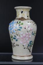 Japans porselein Satsuma miniatuur vaasje Meiji 19e eeuw, Ophalen of Verzenden