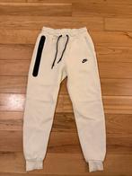 Nike Tech Fleece Crème - Maat S, Ophalen of Verzenden, Zo goed als nieuw, Maat 46 (S) of kleiner, Beige