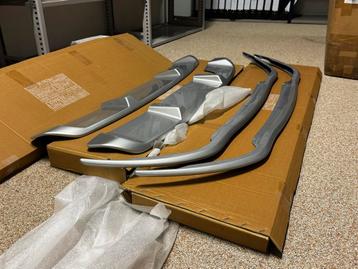 Spoilerset Clio IV (2012-2016) - Nieuw in Doos beschikbaar voor biedingen