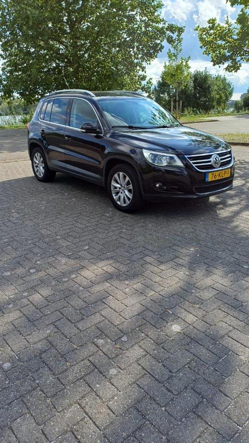 Volkswagen Tiguan  110KW 4MOTION 2010 Zwart 4x4 Youngtimer!, Auto's, Volkswagen, Particulier, Tiguan, 4x4, Achteruitrijcamera