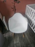 Witte Schommelstoel fijn voor babykamer, Ophalen, Kunststof, Wit, Zo goed als nieuw