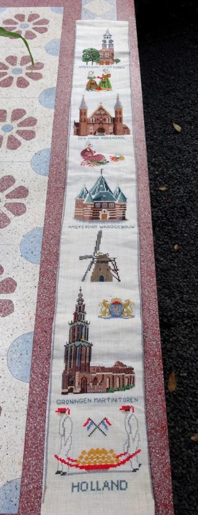 Handgeborduurd Schellekoord bekende Nederlanse gebouwen, Antiek en Kunst, Curiosa en Brocante, Verzenden