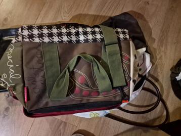 Grote Weekentas / Reistas beschikbaar voor biedingen