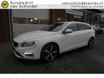 Volvo V60 2.0 T4 191PK BUSINESS SPORT R-DESIGN ORIGINEEL NED, Gebruikt, 1969 cc, Wit, 1600 kg