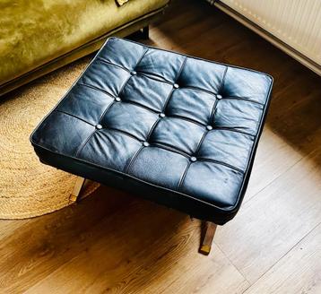 Barcelona hocker 55 x 65 beschikbaar voor biedingen