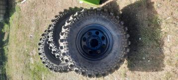 Silverstone banden in de maat 35/11.5x16 sterk patrol toyota beschikbaar voor biedingen