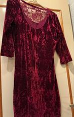 Leuke Kerstjurk - Basic Equipment, Kleding | Dames, Maat 42/44 (L), Ophalen of Verzenden, Zo goed als nieuw, Boven de knie