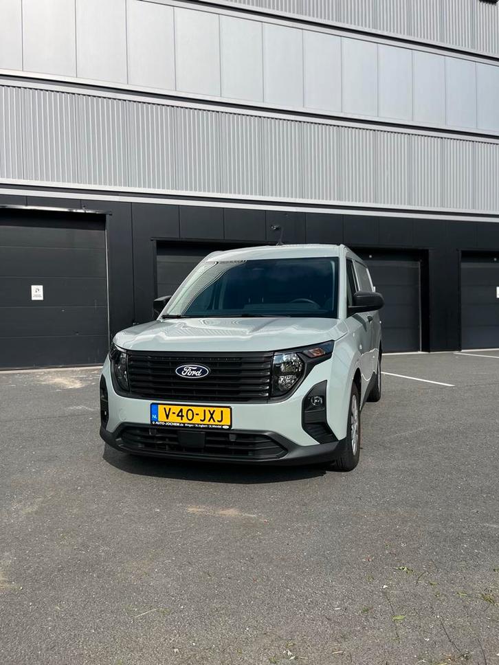 Ford Transit Courier 1.0 Ecoboost 125pk Aut 2024 Grijs, Auto's, Bestelauto's, Particulier, ABS, Adaptieve lichten, Adaptive Cruise Control