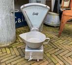 Leuke oude weegschaal, Ophalen