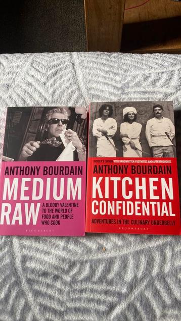 Kitchen Confidential & Medium Raw - Anthony Bourdain beschikbaar voor biedingen
