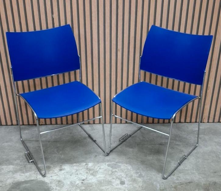 9 x Casala curvy buisframe stoelen Design vergaderstoelen, Huis en Inrichting, Stoelen, Zo goed als nieuw, Vijf, Zes of meer stoelen