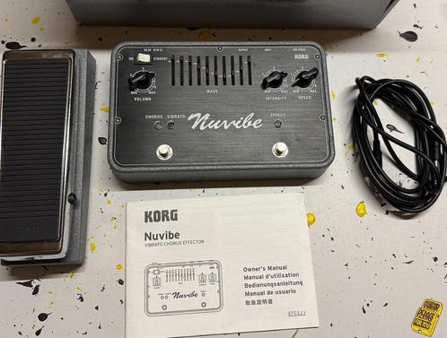 Super Sale - Korg Nuvibe Vibrato Chorus Effector, Muziek en Instrumenten, Effecten, Zo goed als nieuw, Chorus, Volume, Ophalen of Verzenden