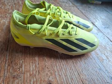 Adidas voetbalschoenen maat 40,5 beschikbaar voor biedingen