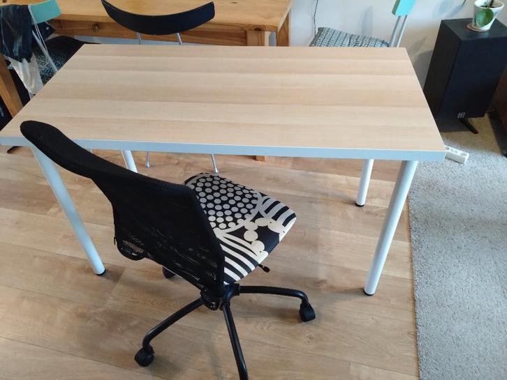 IKEA Linnmon bureau/tafel met gratis bureaustoel Torbjorn, Huis en Inrichting, Bureaus, Gebruikt, Bureau, Ophalen