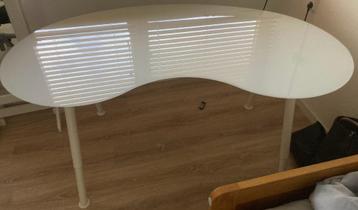 Bureau - afbeelding 1