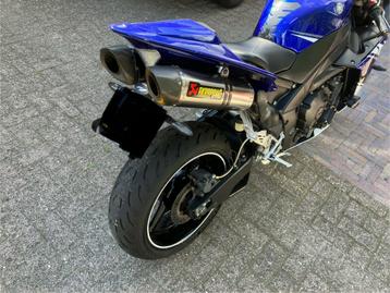 Yamaha yzf R1 Akrapovic uitlaat dempers R1  2010 beschikbaar voor biedingen