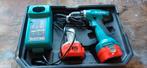 Makita Accuboor 12V  met 2 accu's en oplader, Gebruikt, Variabele snelheid, Ophalen of Verzenden, Boor- en Schroefmachine