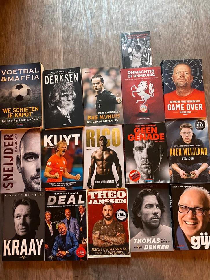 16 sportboeken, Boeken, Sportboeken, Gelezen, Balsport, Ophalen