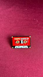 Bts pin 9, Ophalen of Verzenden, Zo goed als nieuw, Overige onderwerpen, Speldje of Pin