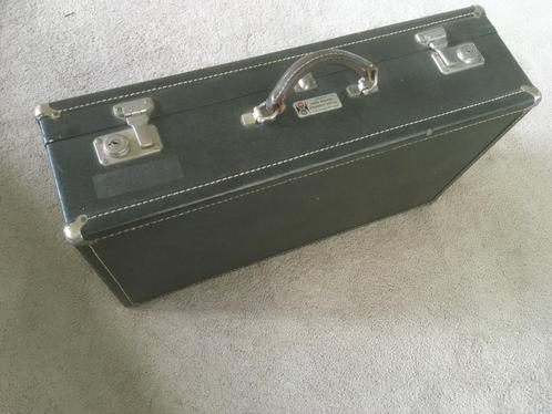 Degelijke trompetkoffer DEG (D+B Getzen), Muziek en Instrumenten, Behuizingen en Koffers, Gebruikt, Trompet, Ophalen