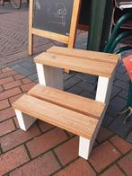 Handgemaakt houten opstapje wit/blank, Huis en Inrichting, Krukjes, Ophalen, Nieuw, Hout