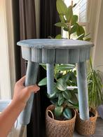Klein vintage brocante bijzet tafel tafeltje rond blauw, Ophalen of Verzenden, Zo goed als nieuw, Rond, Hout