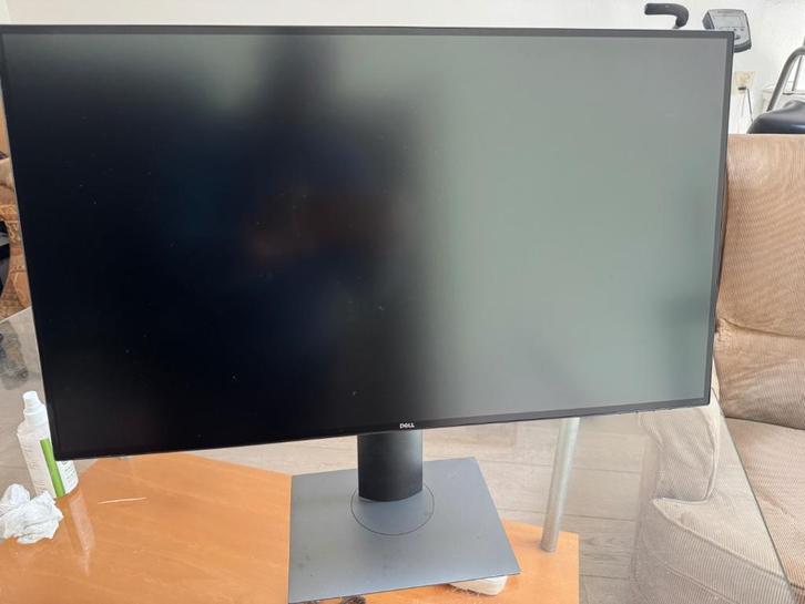 Dell U2718Q, Computers en Software, Monitoren, Zo goed als nieuw, 60 Hz of minder, DisplayPort, HDMI, IPS, Ultra HD (4K), Ophalen